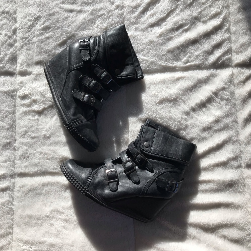 Black Wedge Booties sz 7.5